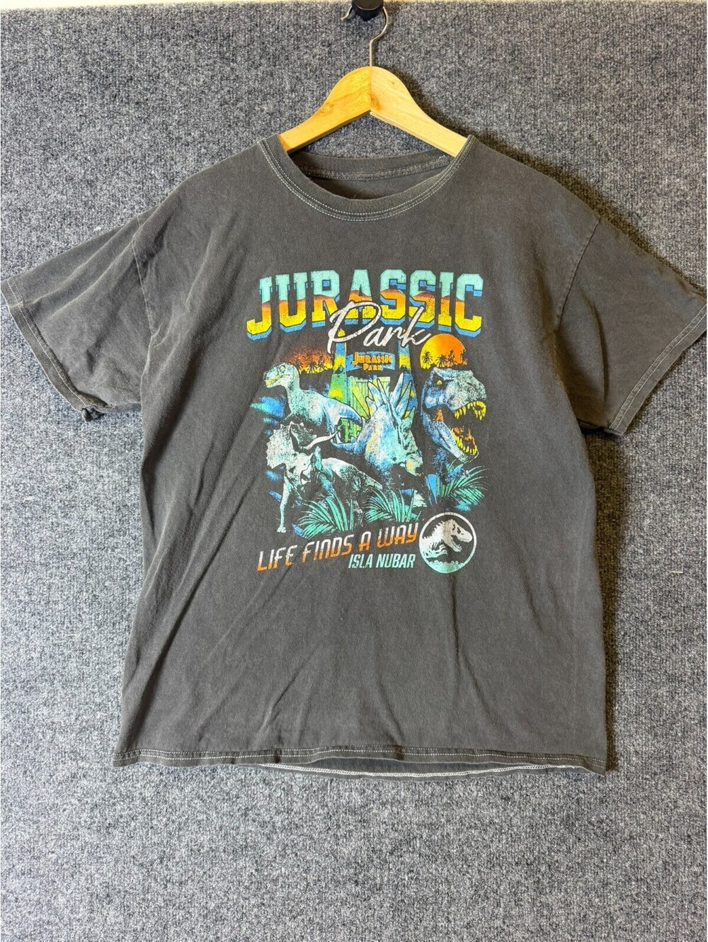 Jurassic Park Medium Graphic T Shirt Washed Black Life Finds A Way Dinosaurs